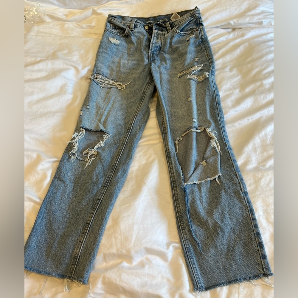 Old Navy distressed light wash jeans